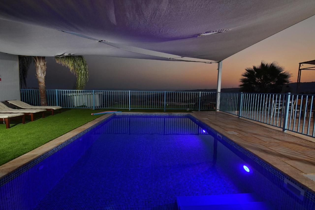 Shmulik'S Resort Couples Or Families Only 哈德内斯 外观 照片